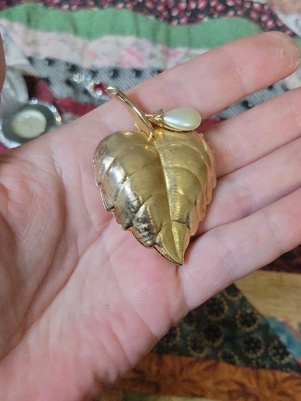 Gold Leaf Lip Cream Avon